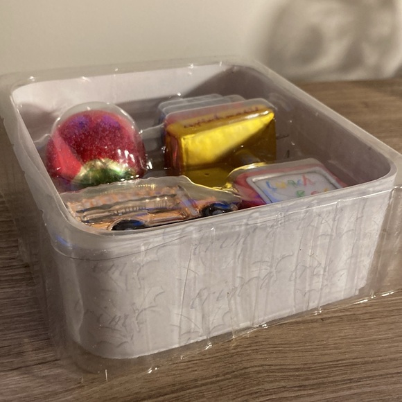 NWOT Four glass Christmas ornaments school theme - Picture 13 of 15